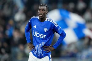 身价2500万欧，斯基拉：曼联球探现场观战考察科莫边锋迪奥