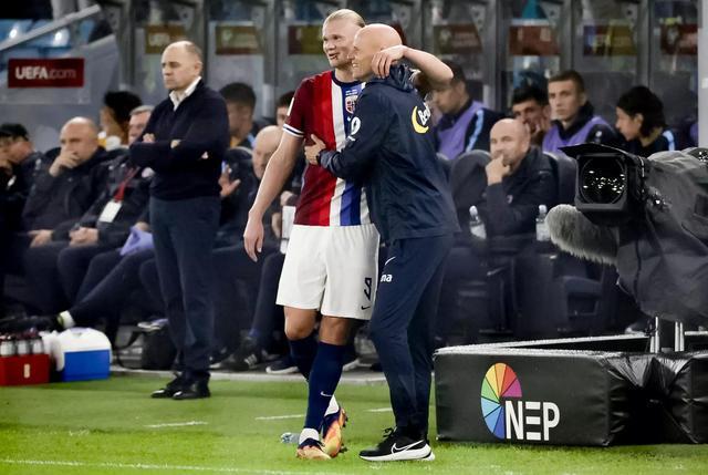 b体育-挪威主帅：哈兰德单场5球2助攻并且让点，他不能做得更好了